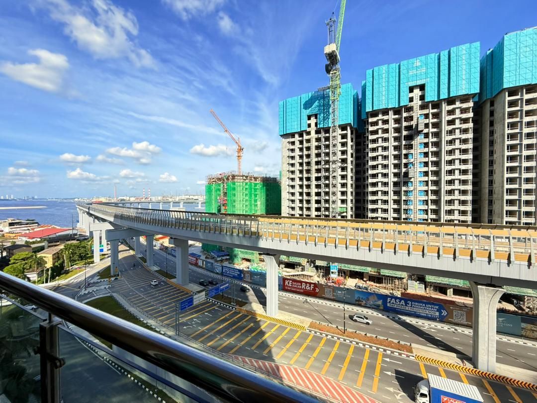 SkySuites @ Meldrum Hills – Spacious Freehold Residence for Sale