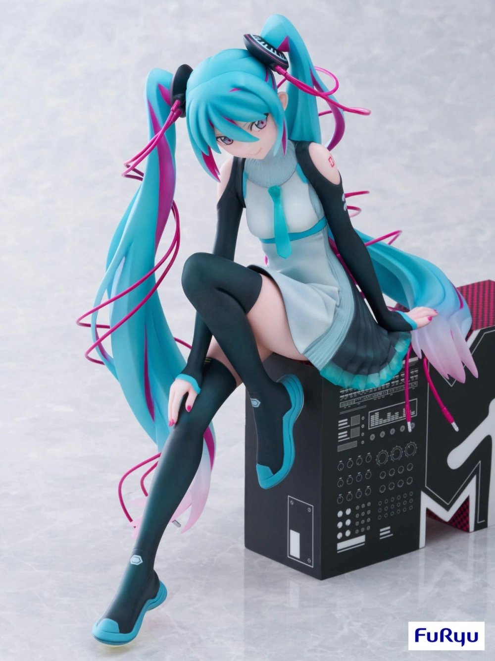 FuRyu F:NEX Hatsune Miku x MTV