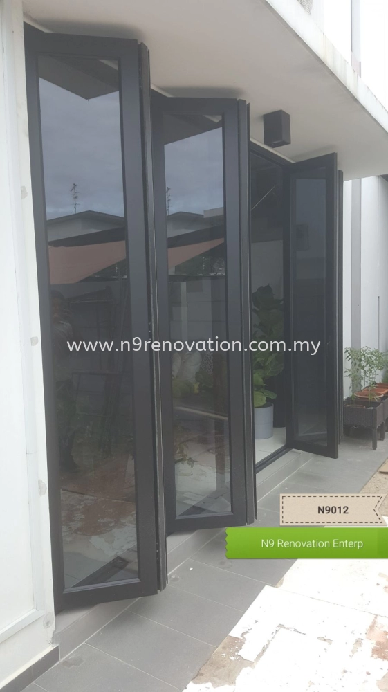 Aluminum Folding Door