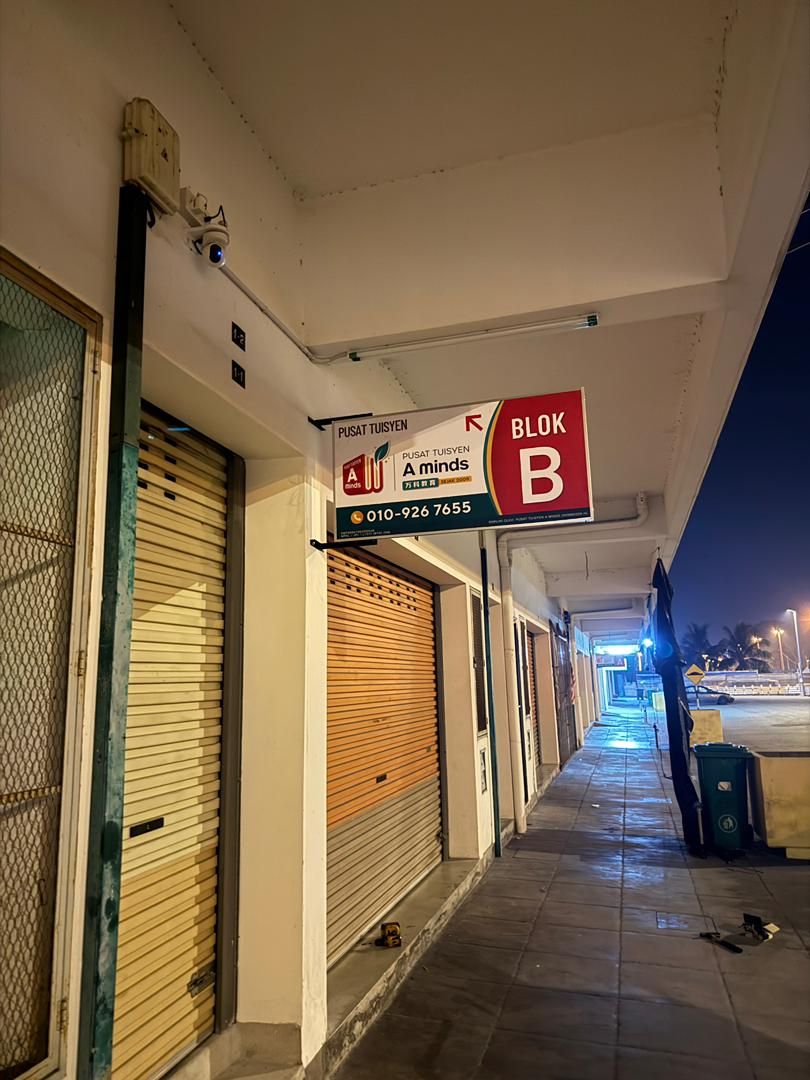 DOUBLE SIDED BASIC SIGNBOARD