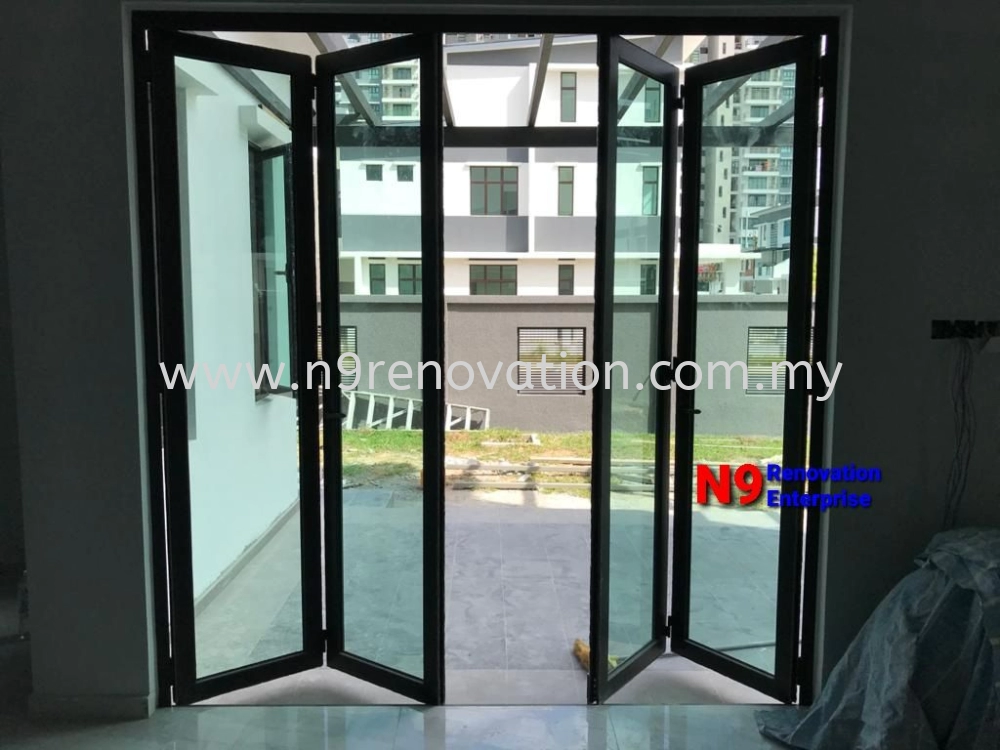 Aluminum Folding Door