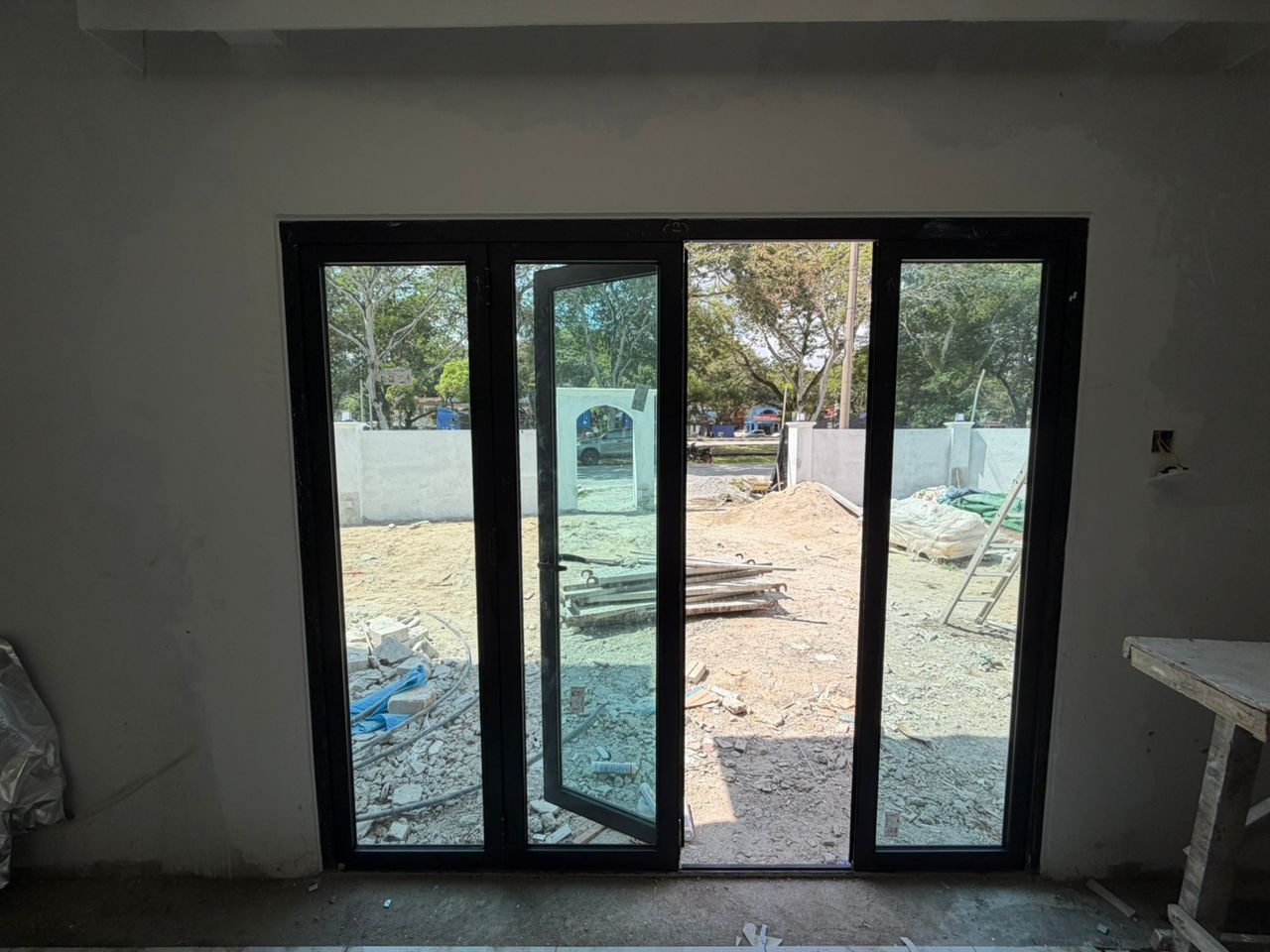 folding door