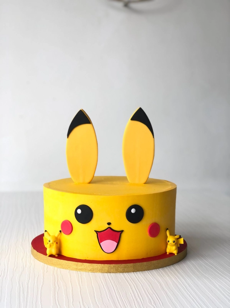 Pokemon Pikachu Cake