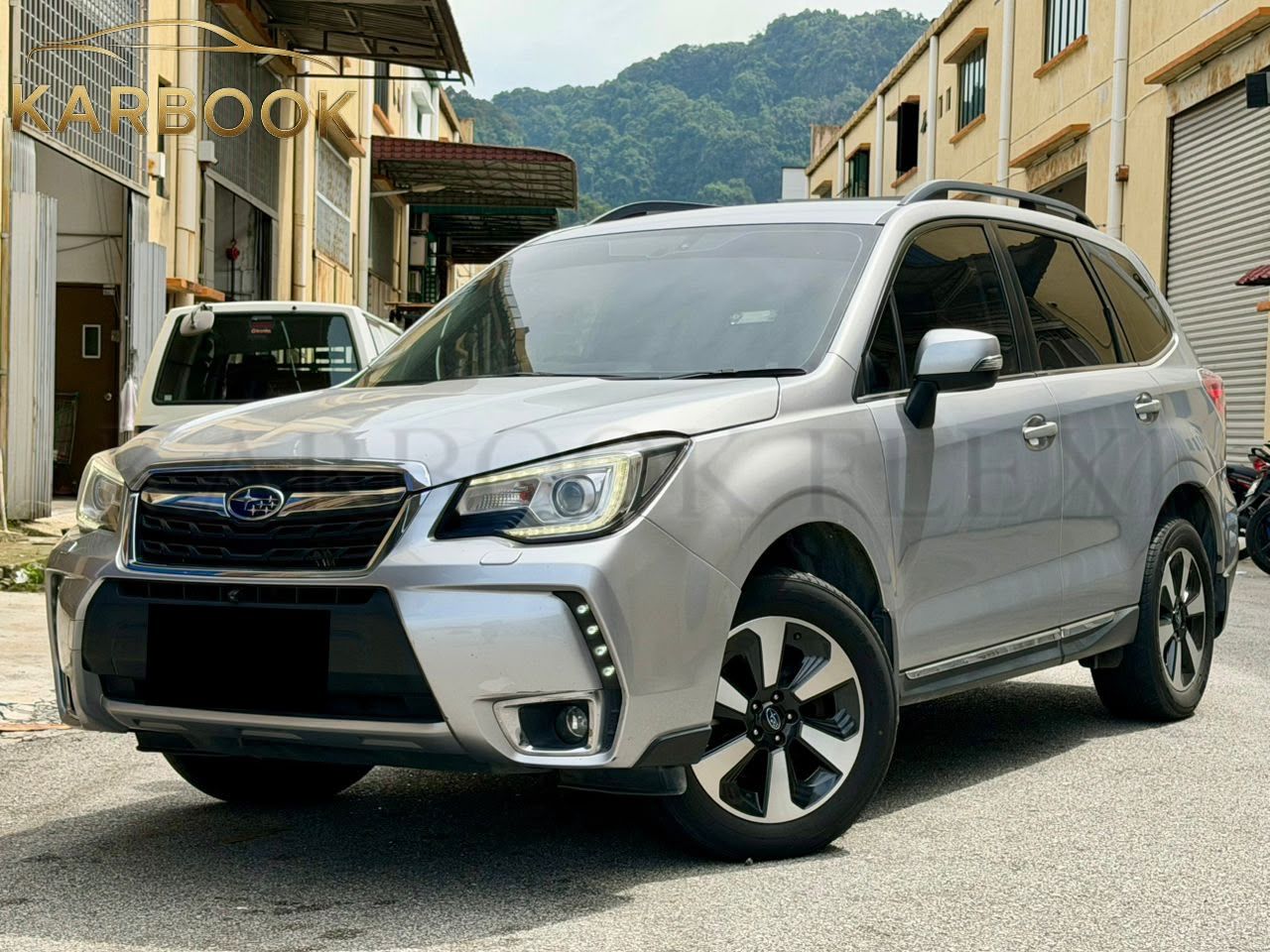 Subaru Forester 2.0i-P - Silver