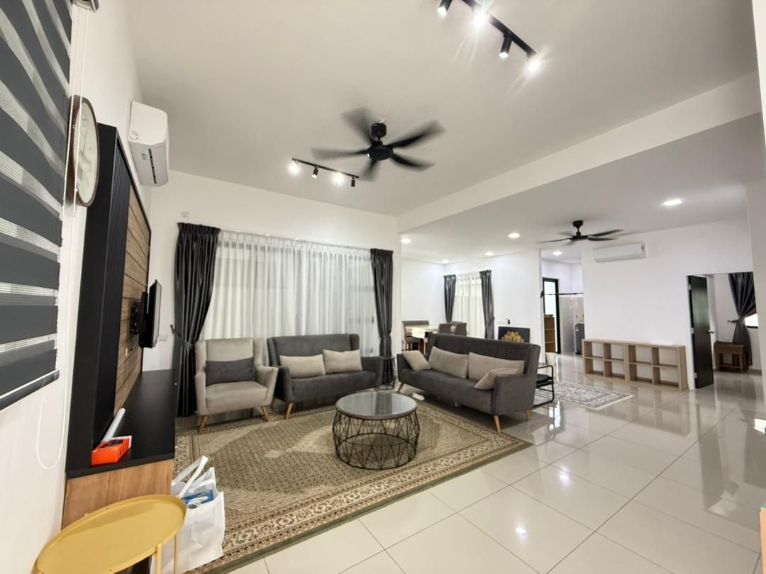 Renovated Fully Furnished Unit in Premium Gated Township - Eco Botanic