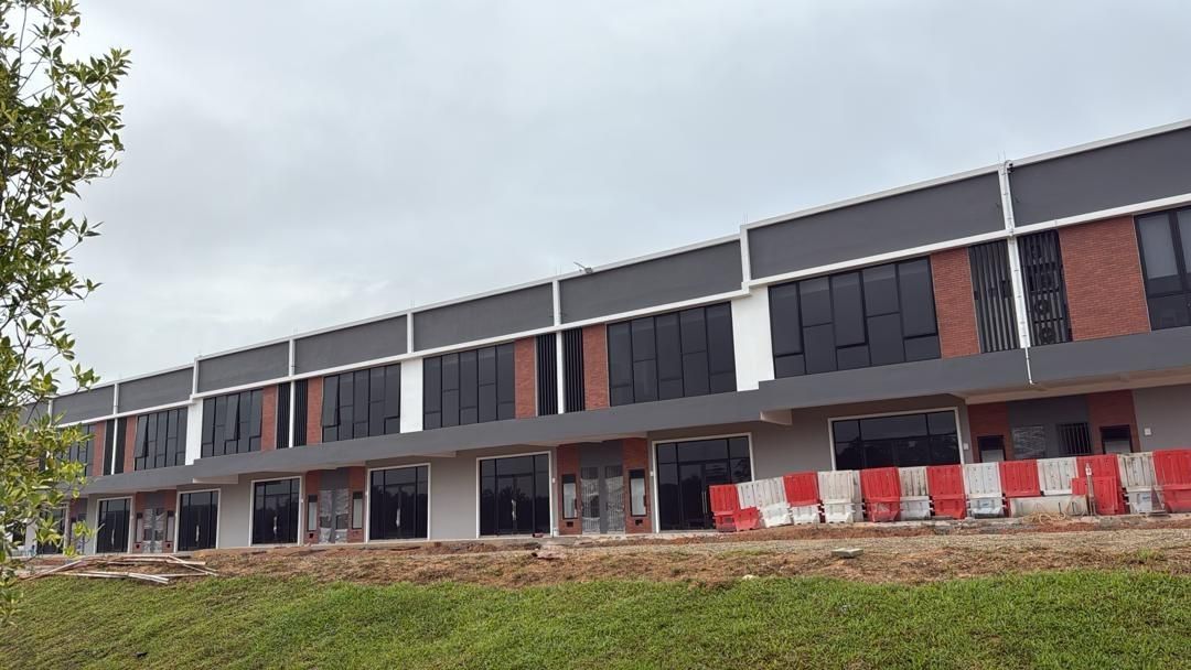 [FOR RENT] Akasia Industrial Park  1.5 Storey Terrace Factory Ulu Tiram Johor