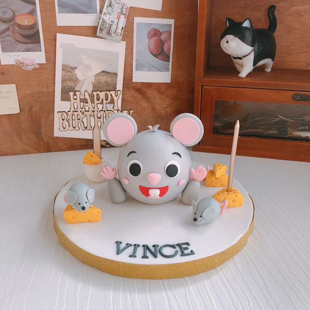 Mouse Chocolate Pinata Mini 3"