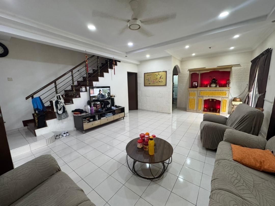 Setia Indah – Double Storey Terrace Corner House for Sale
