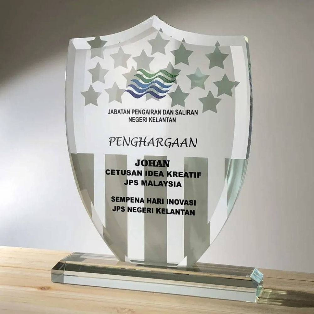 3090 - Exclusive Crystal Plaque