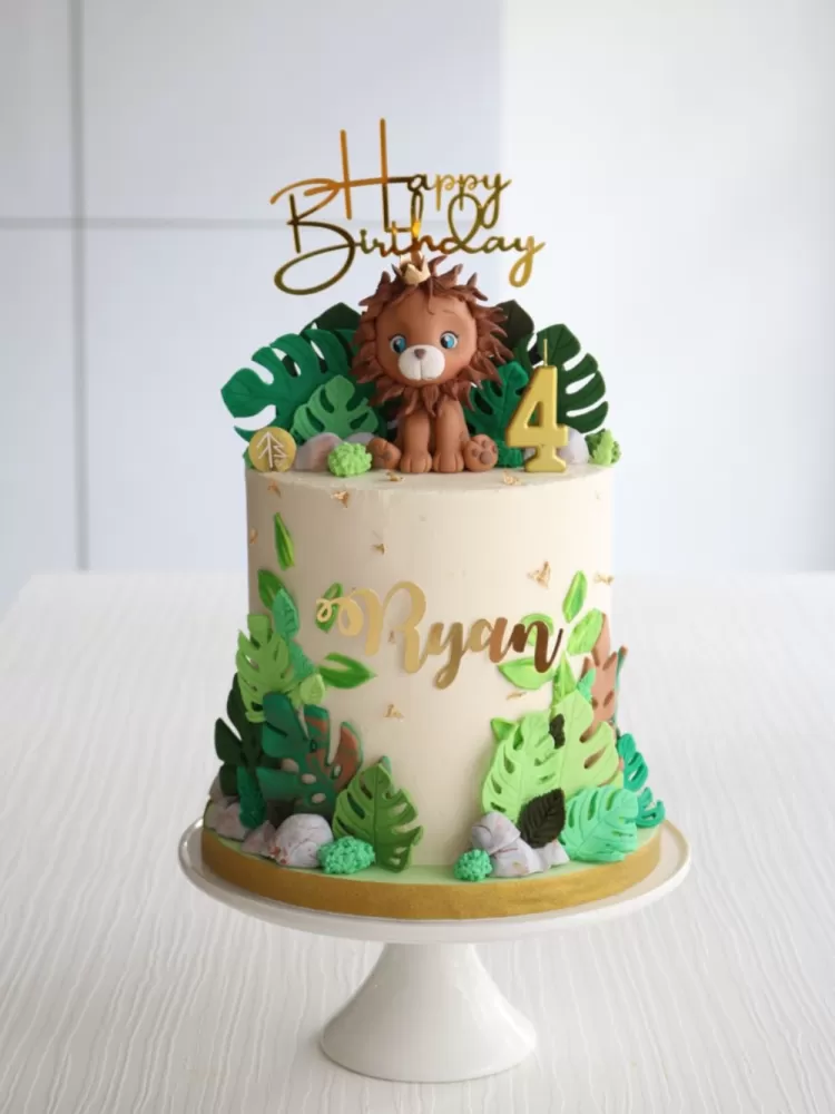 Lion Safari Cake