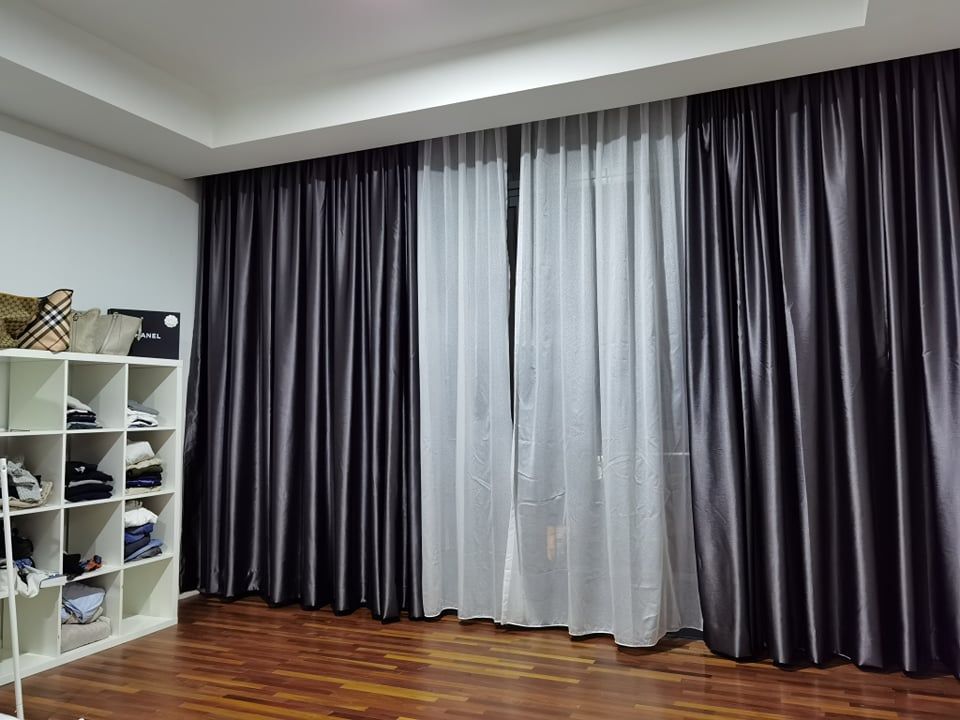 Curtain