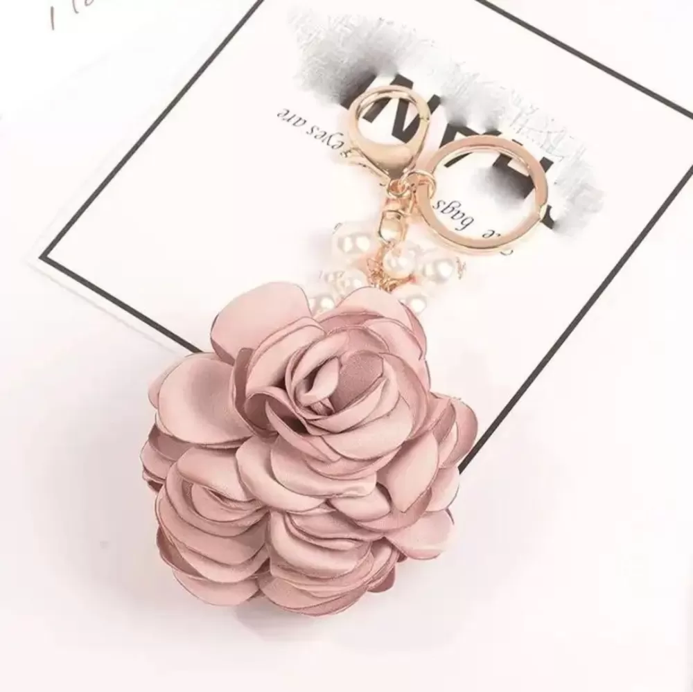 Creative Flower Petal Pearls Keychain