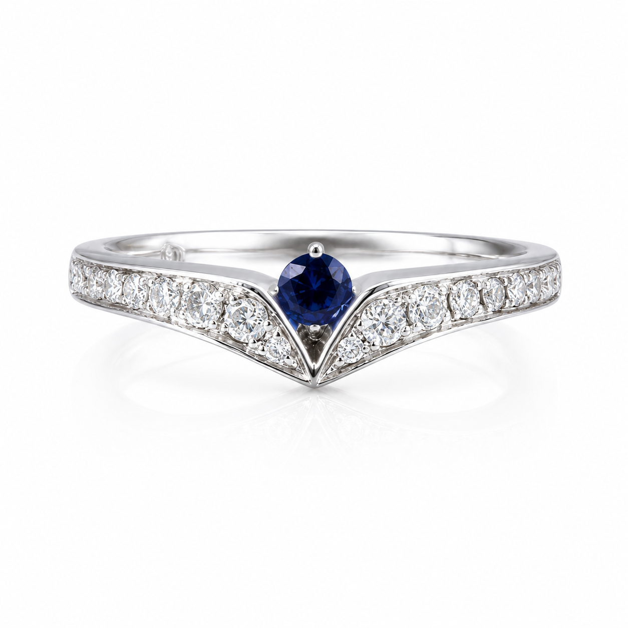 Roman & Co庐 Arlisse Wedding Band