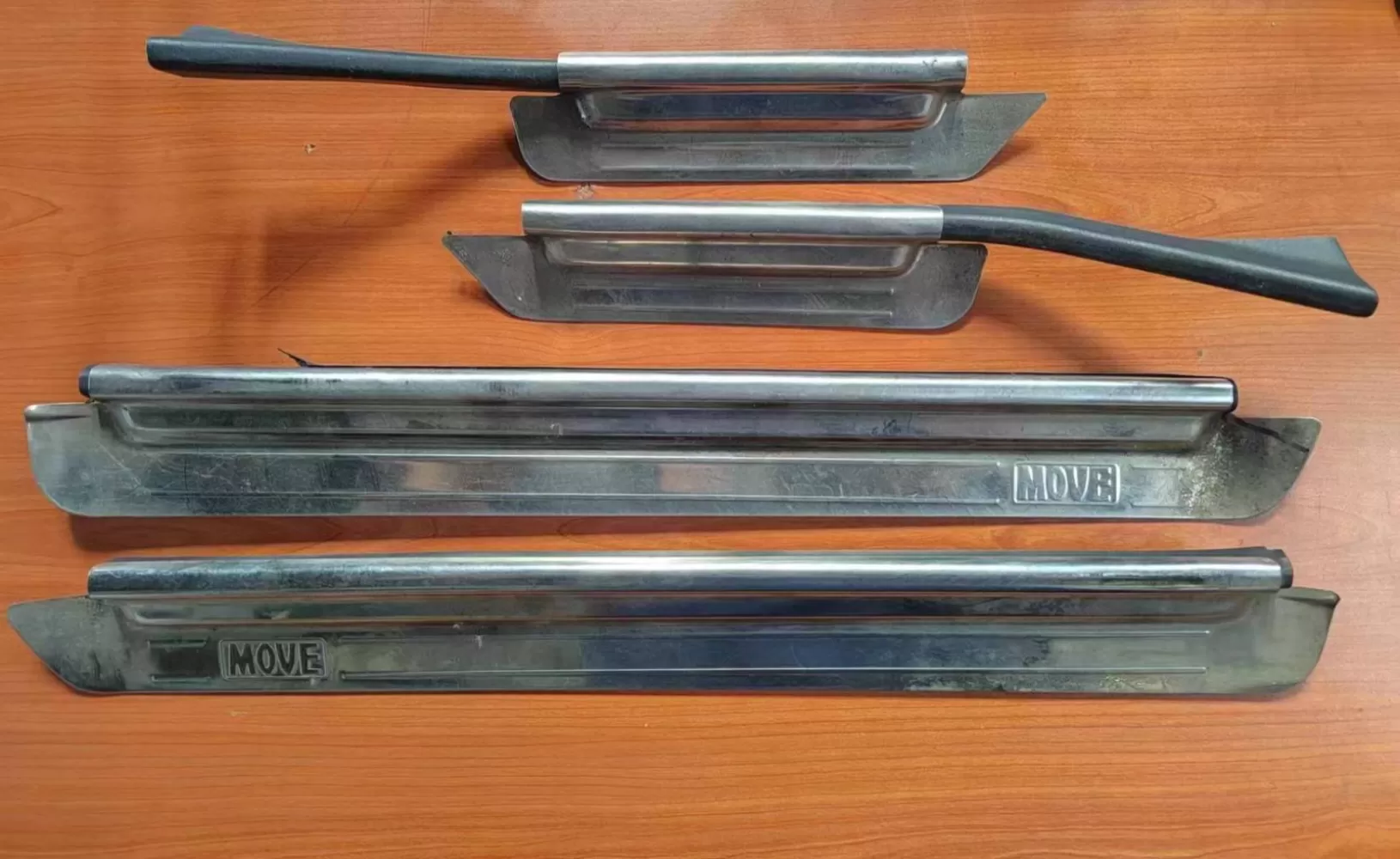 DAIHATSU L900 PERDUA KENARI DOOR STEP SET