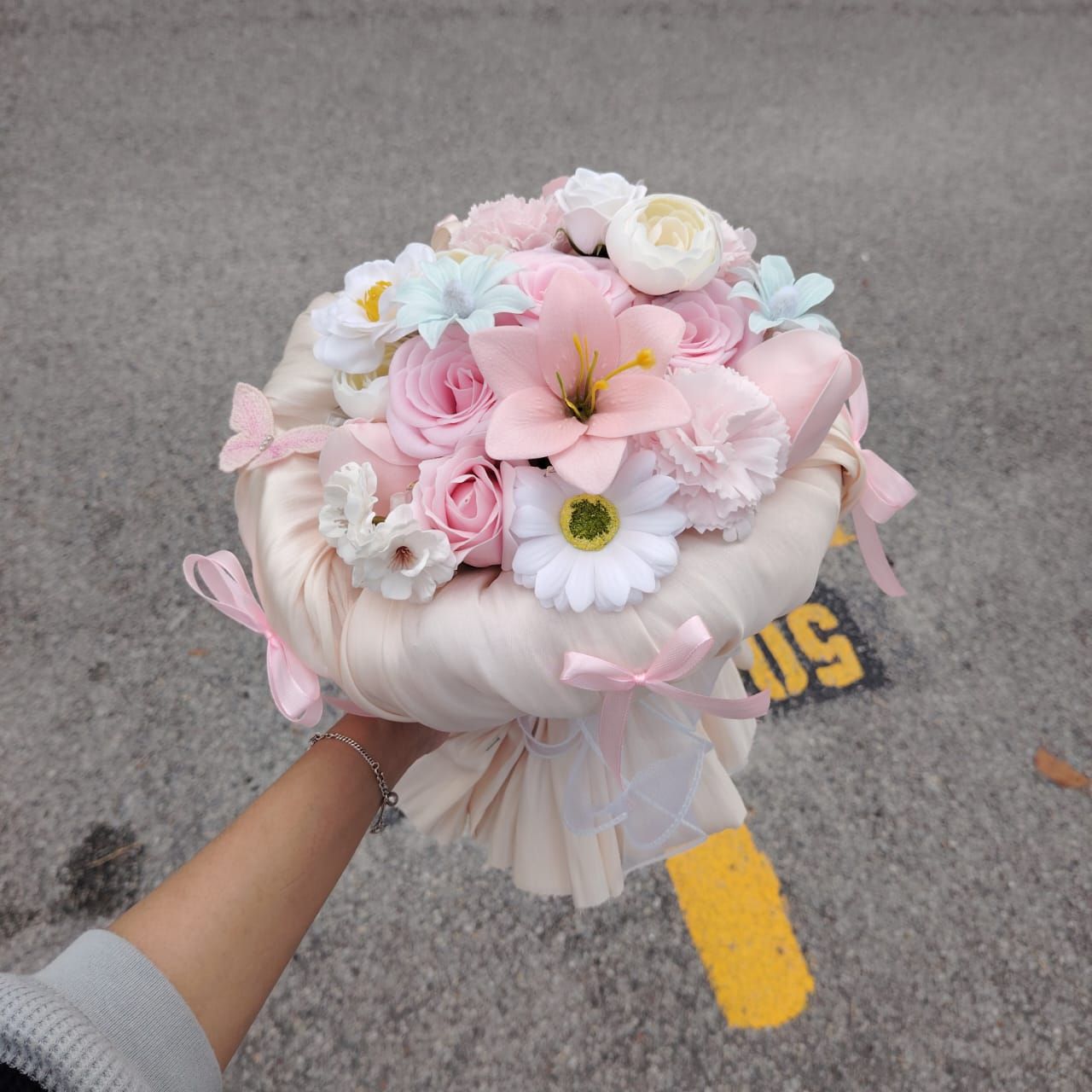 MIX PINK SOAP FLOWET BOUQUET