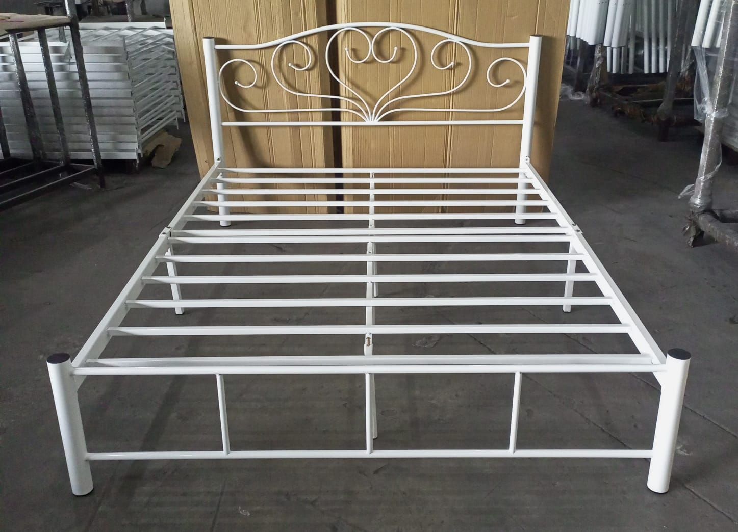 Lovely Queen Bed/ Tahan Berat & Kualiti Tebal.