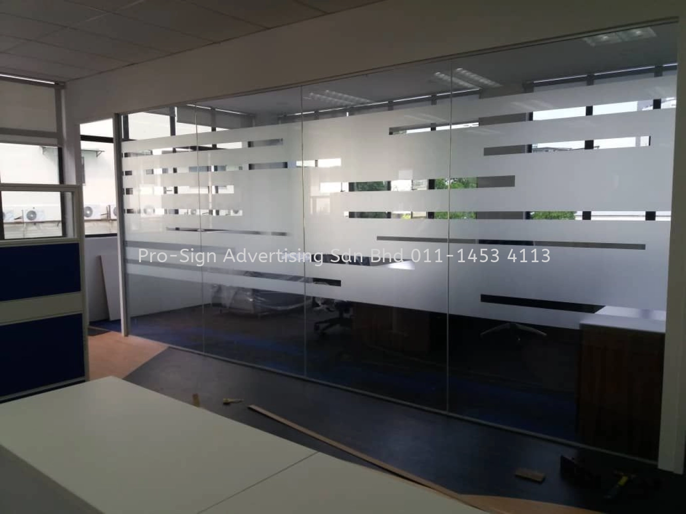 SANDBLAST/ FROSTED STICKER (OFFICE, KL, 2018) GOLD STAINLESS STEEL BOX ...