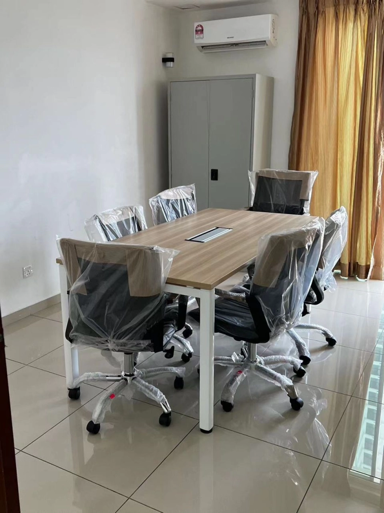 Standard 5ft Office Desk Table | Low Back Mesh Office Chair | Steel Full Height Files Cabinet | 6ft Standing Whiteboard | Office Table Penang | Office Chair Penang | Office Furniture | Pembekal Perabot Pejabat | Kulim | Lunas | Air Itam | Ampang | Lumut | Pontian