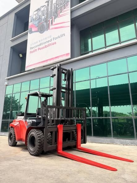 Toyota 8FD80N Forklift