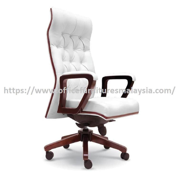 Director White Classic Wooden Highback Chair OFMEV2325H