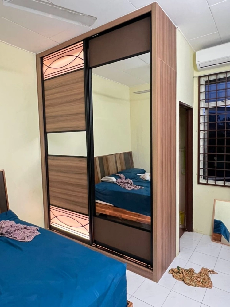 Build In Custom Size For Bedroom Wardrobe Premium Design Georgetown Penang,Ipoh Perak Johor Bahru