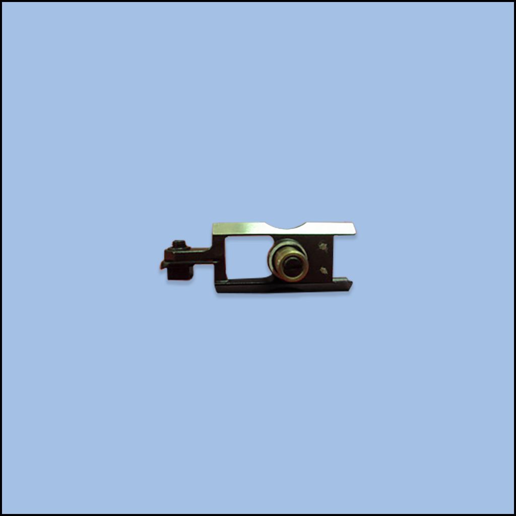 CROSS HEAD WITH WRIST PIN,LOCK WASHER & BOLT (579C2-17)