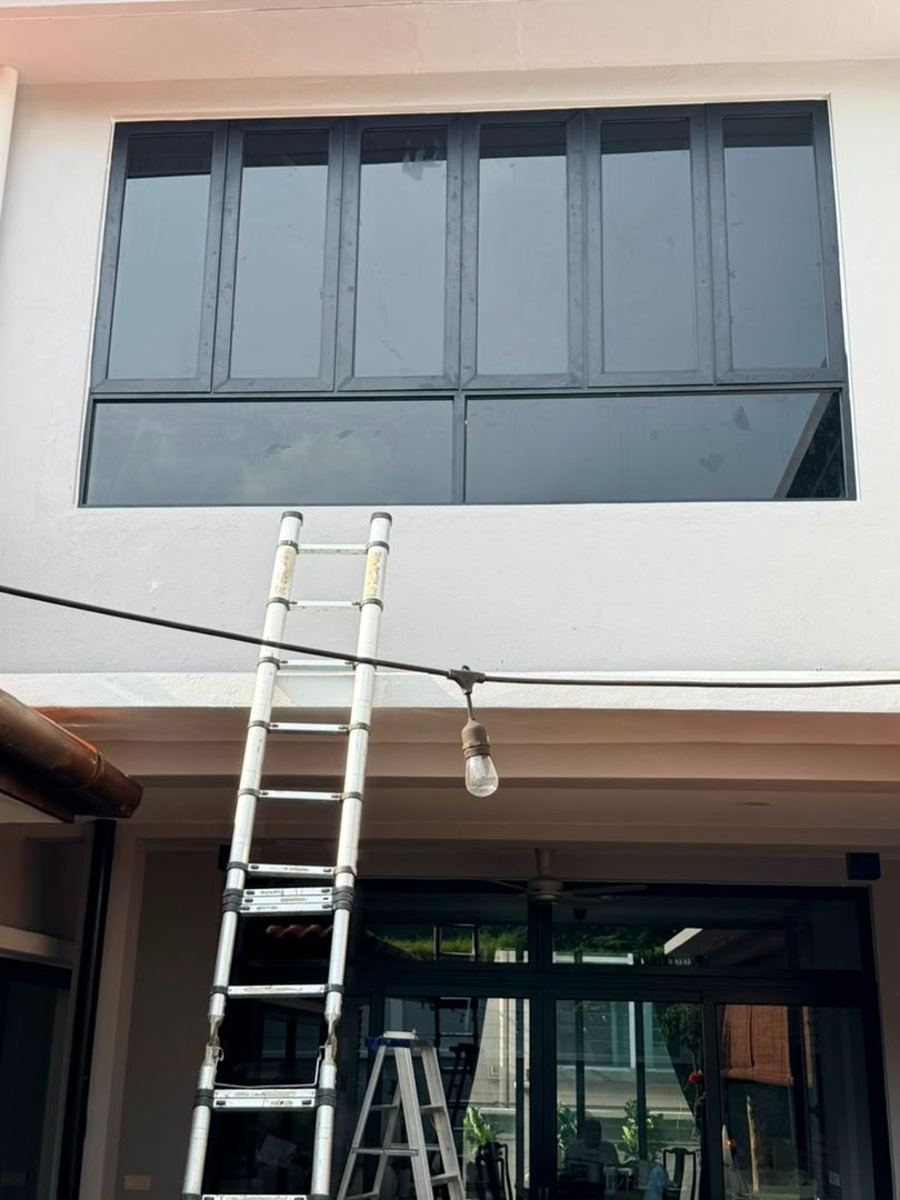 casement with fixed window