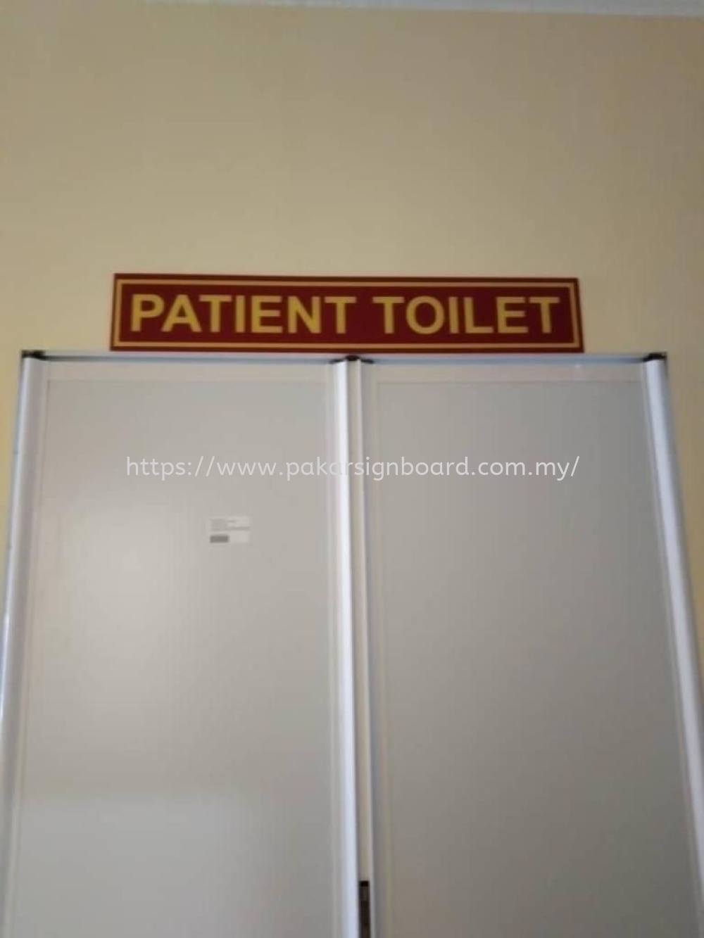 CLINIC ACRYLIC SIGNAGE AT KLANG, SELANGOR