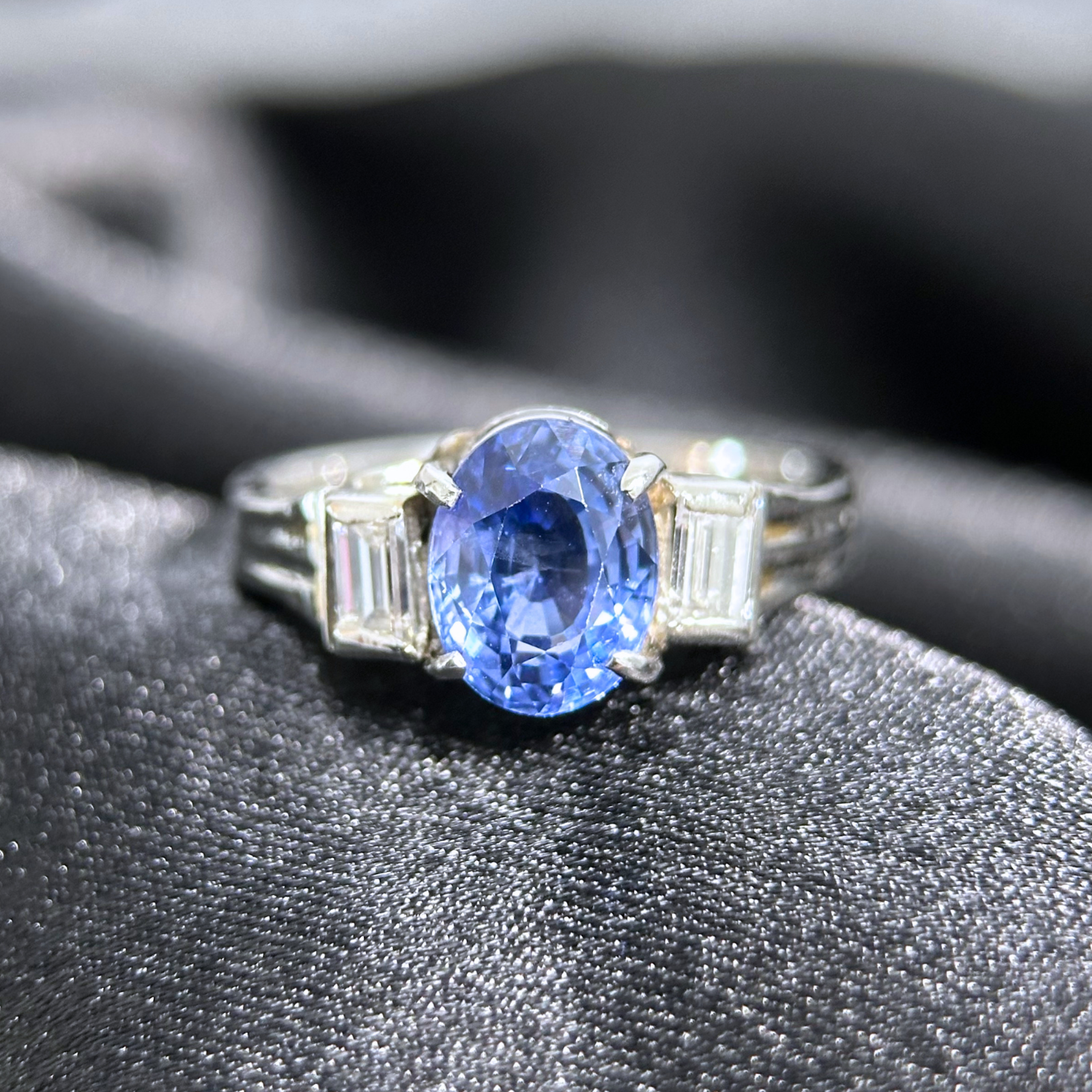 Blue Sapphire Ring with Diamonds