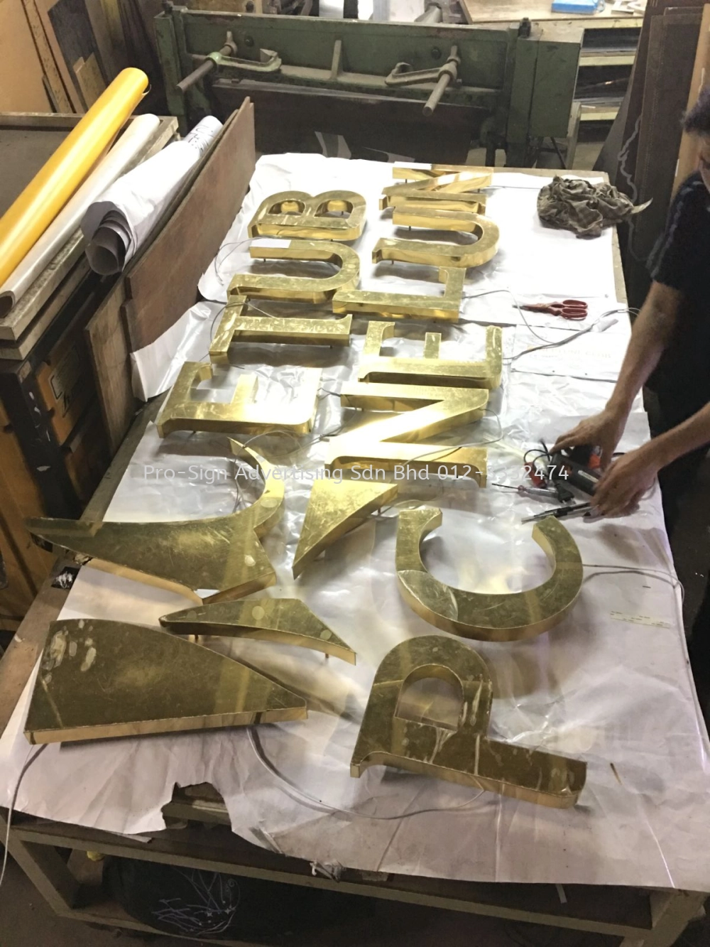 GOLD STAINLESS STEEL LETTERINGS