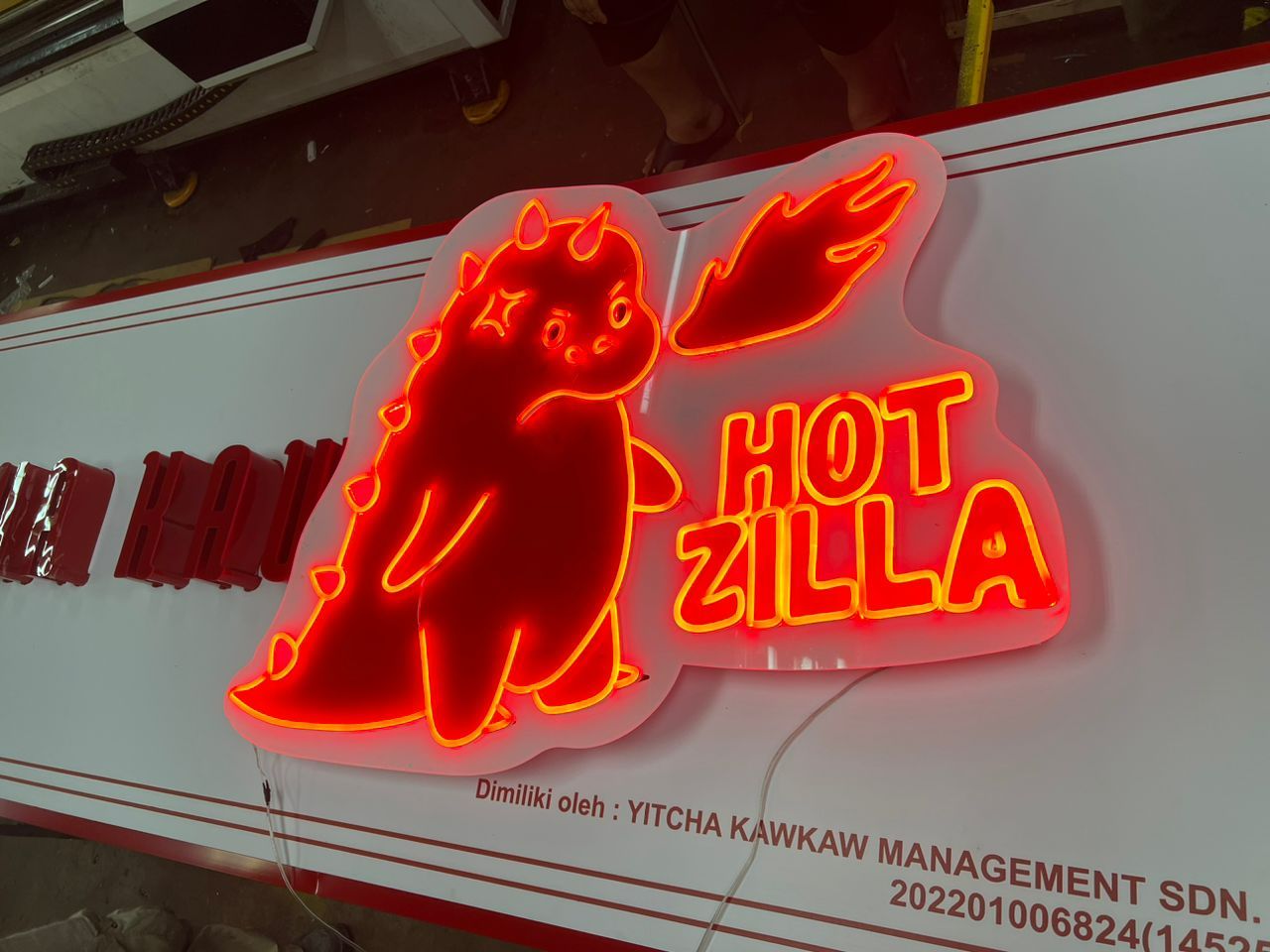 Cute LED Dinosaur Neon Sign for Restaurant Yitcha Kaw Kaw