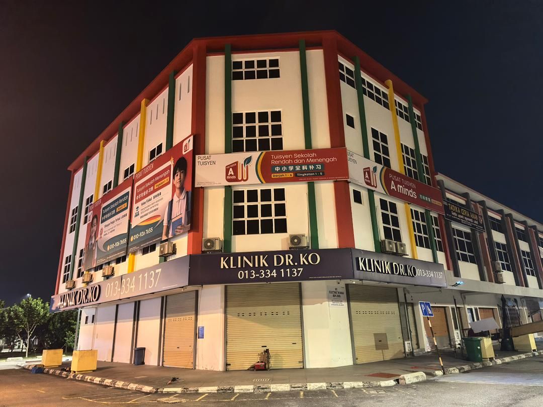 PUSAT TUISYEN - BASIC SIGNBOARD AT BANTING, KUALA LANGAT