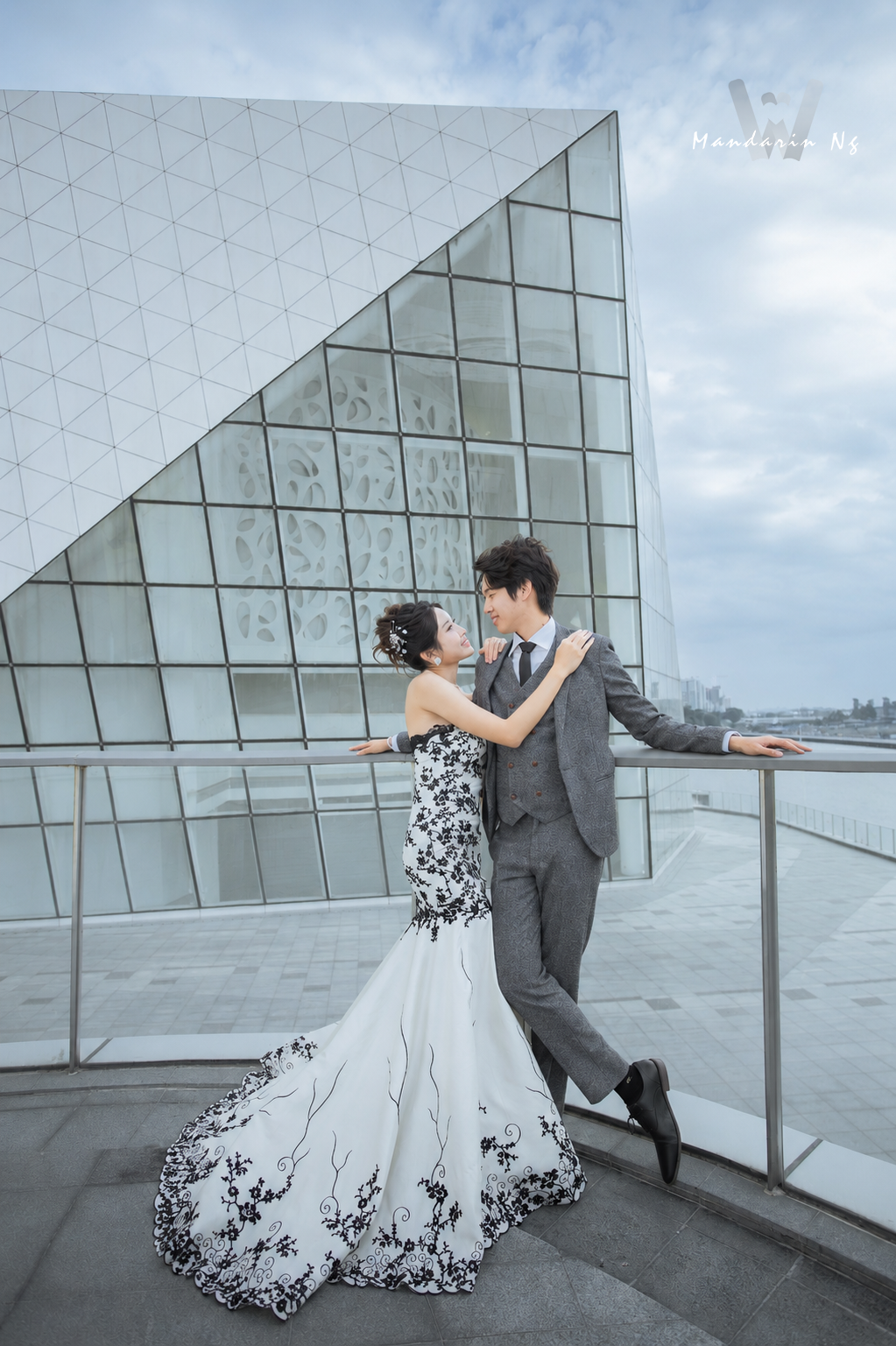 Architectural Pre Wedding Photoshoot