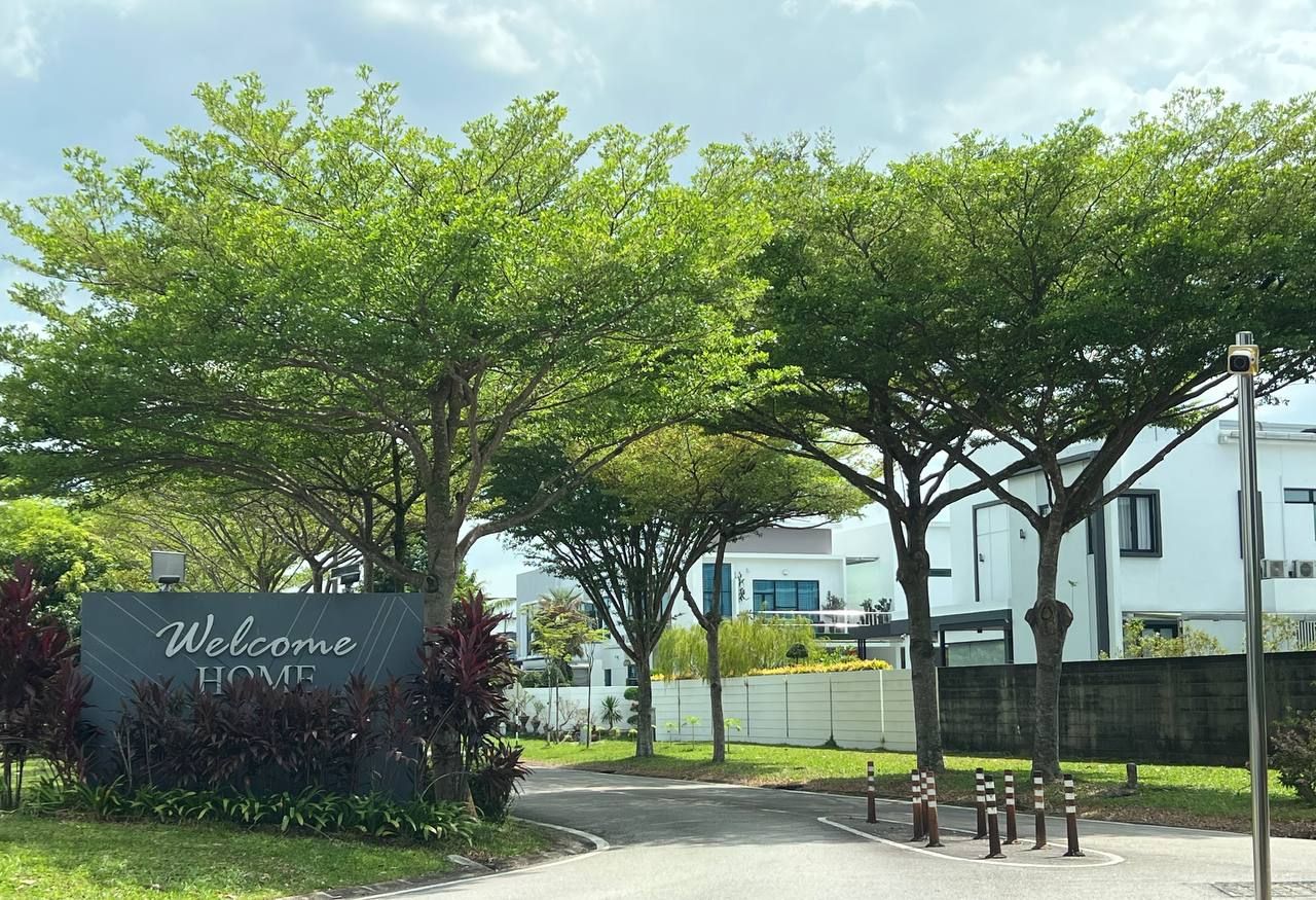 Exclusive Freehold Semi-D in Bukit Indah Mature Township