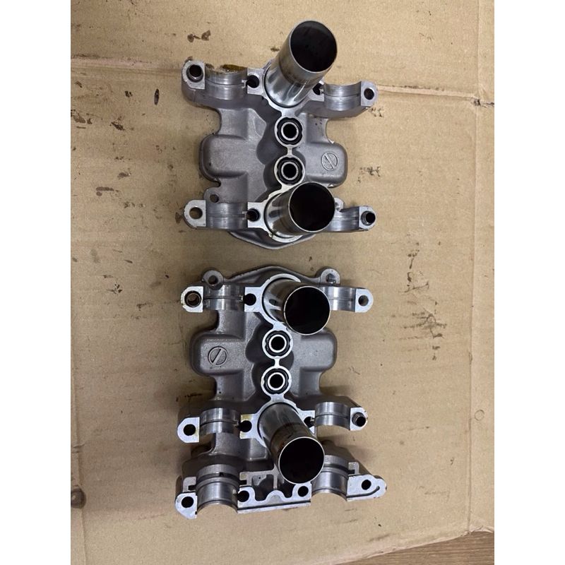 Suzuki GSXR600 K6 K7 Engine Cylinder Head Cam Caps Covers 01H (2006-2007)