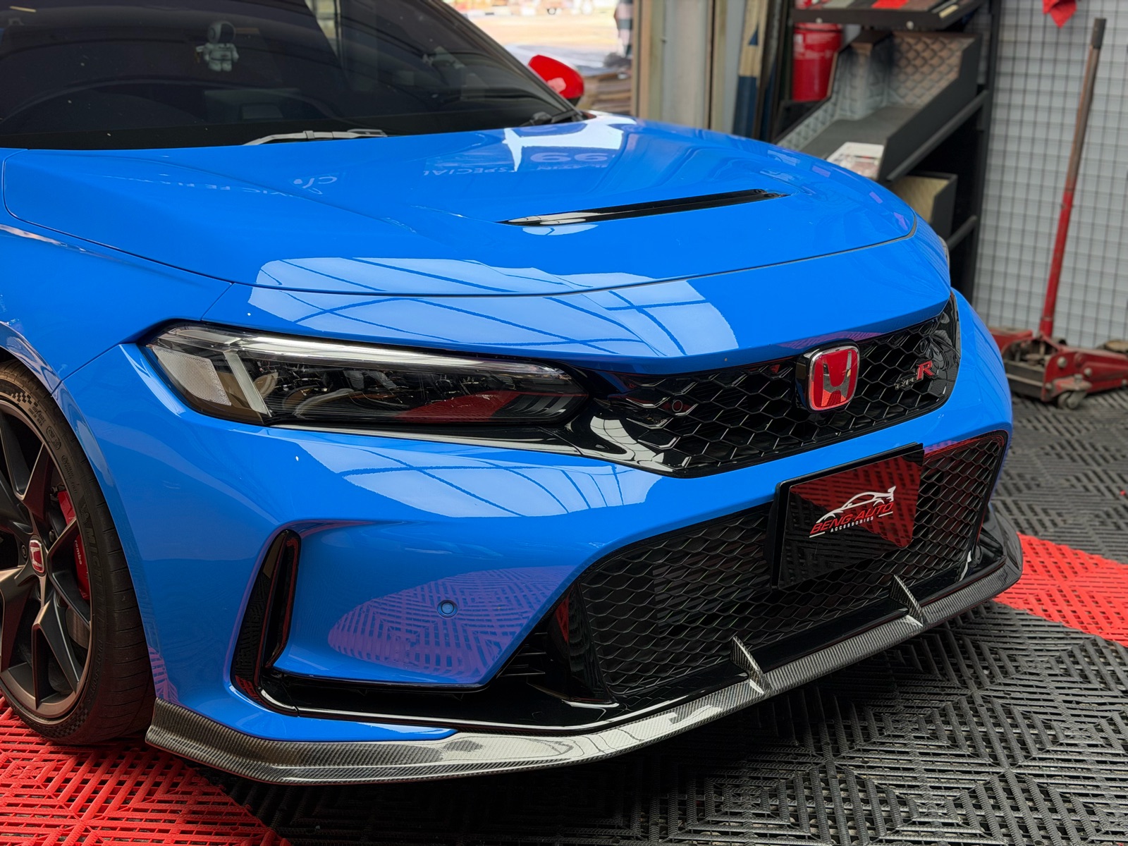 SPORT DESIGN CARBON FRONT LIPS