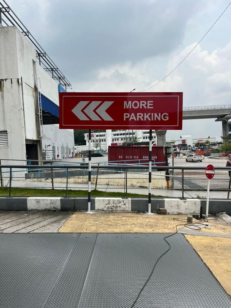3M HIP REFLECTIVE ROAD SIGNAGE AT PETALING JAYA, SELANGOR