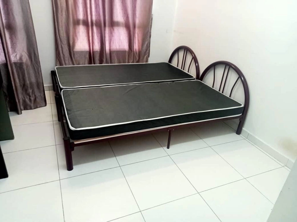 Katil Almari Murah Untuk Rumah Sewa | Metal Single Bed | Wooden Wardrobe | Hostel Furniture For Students ,Workers | Kl | Melaka | A Famosa | Nilai | Cheras | Klang | Johor Bahru 