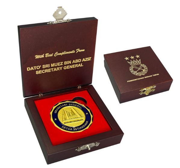 A 001 - ARMY PLAQUE