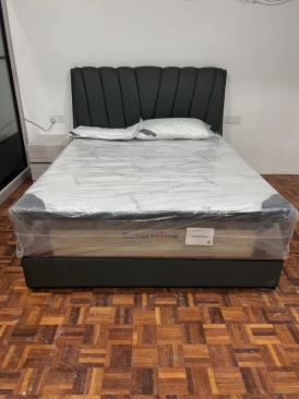 Queen Size Bedframe Katil Divan | Queen Size Mattress | Hotel Pilow | Single Size Bedframe Katil Single Divan | Dressing Make Up Table  Modern with Lights | Bedroom Furniture Store |Penang |Kulim Lunas Kedah