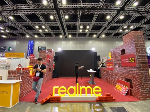 Roadshow- realme Comic Fiesta