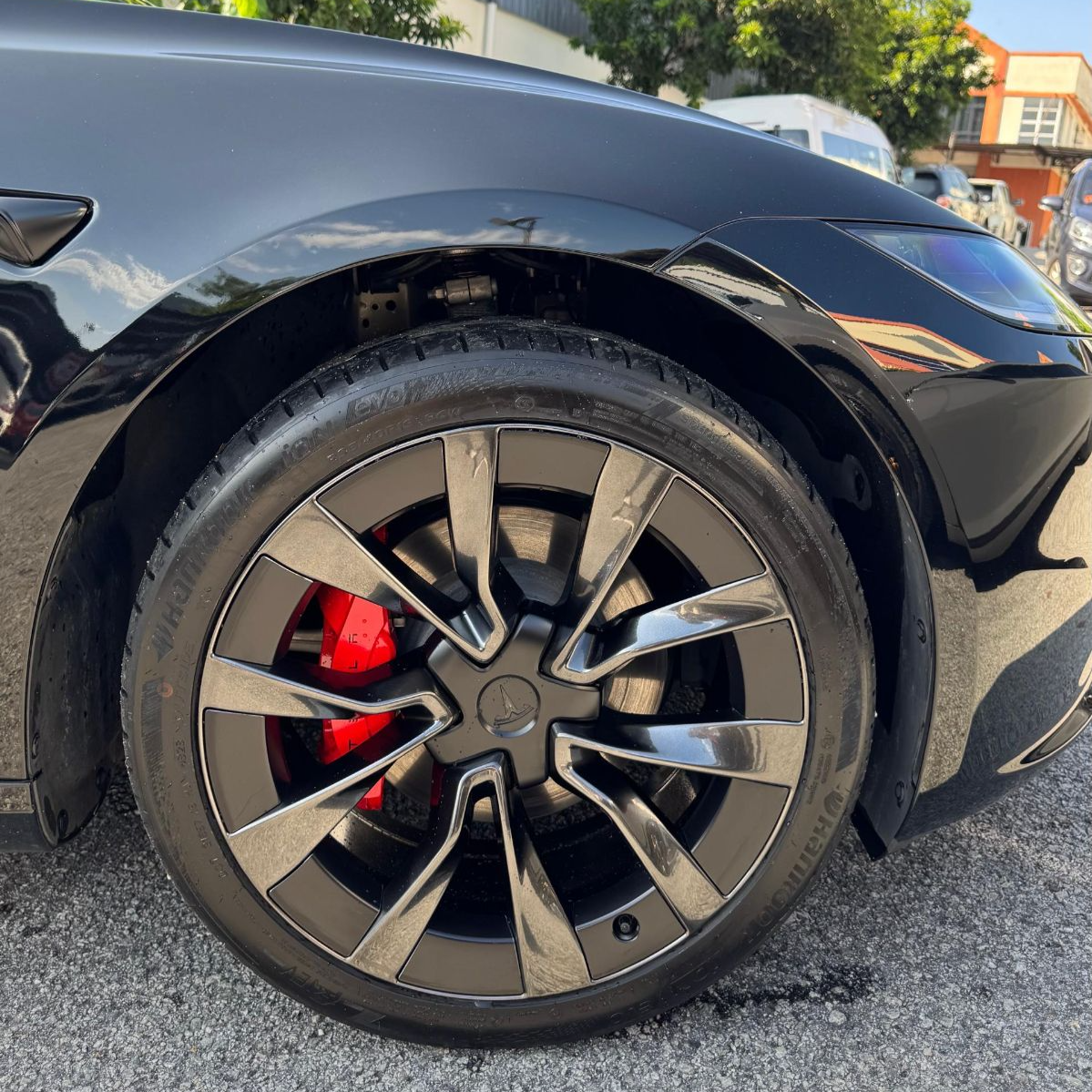 Tesla 3