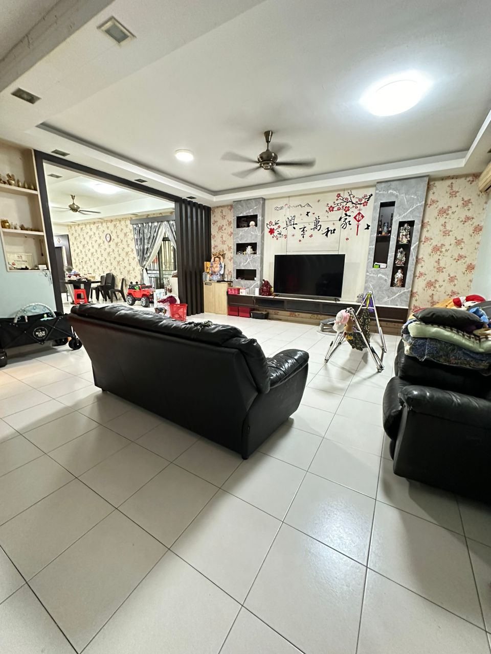 Rare Extended Corner-End Unit Near Sutera Area