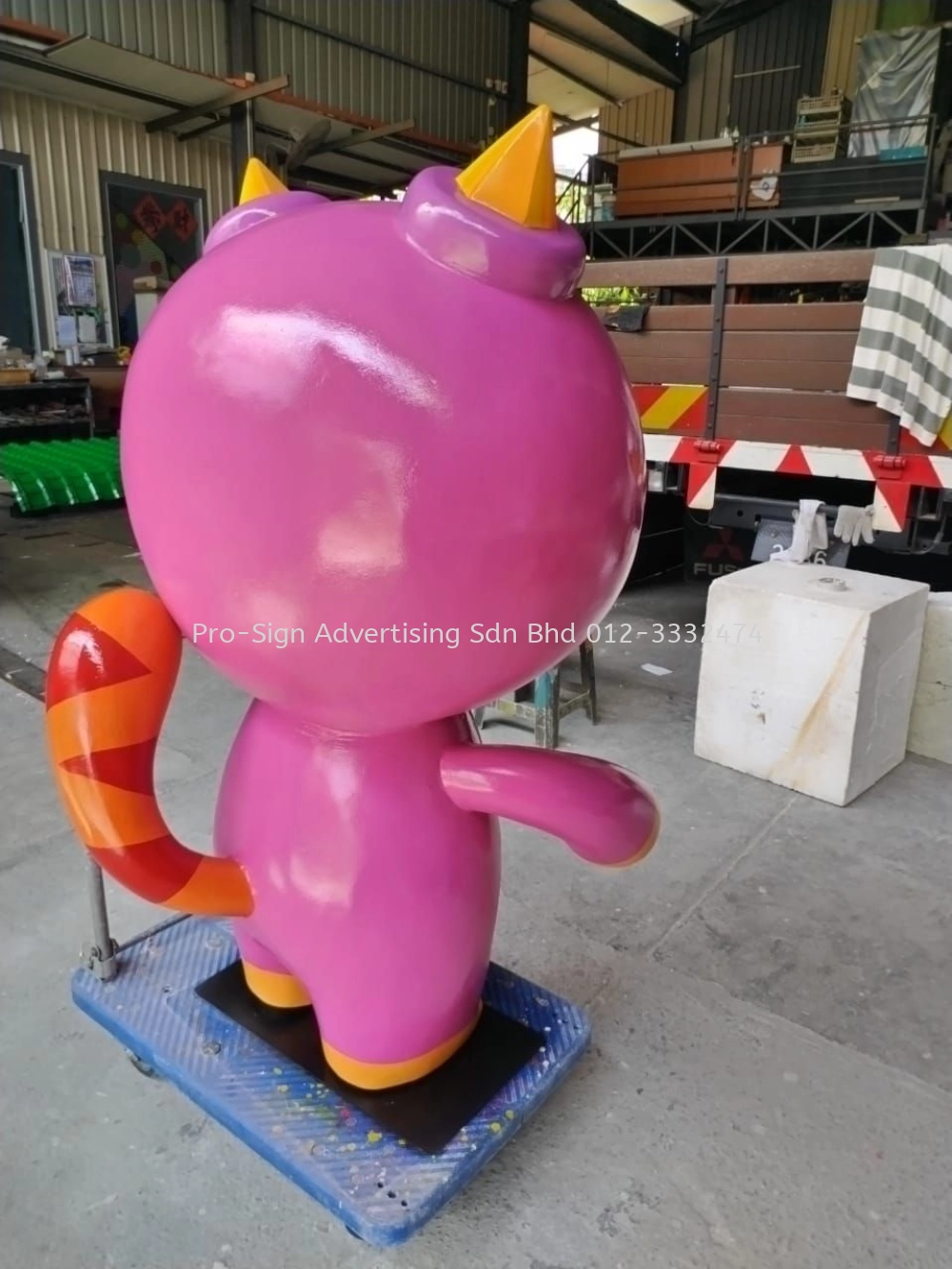 3D POLYSTYRENE SCULPTURE / MASCOT (2022)