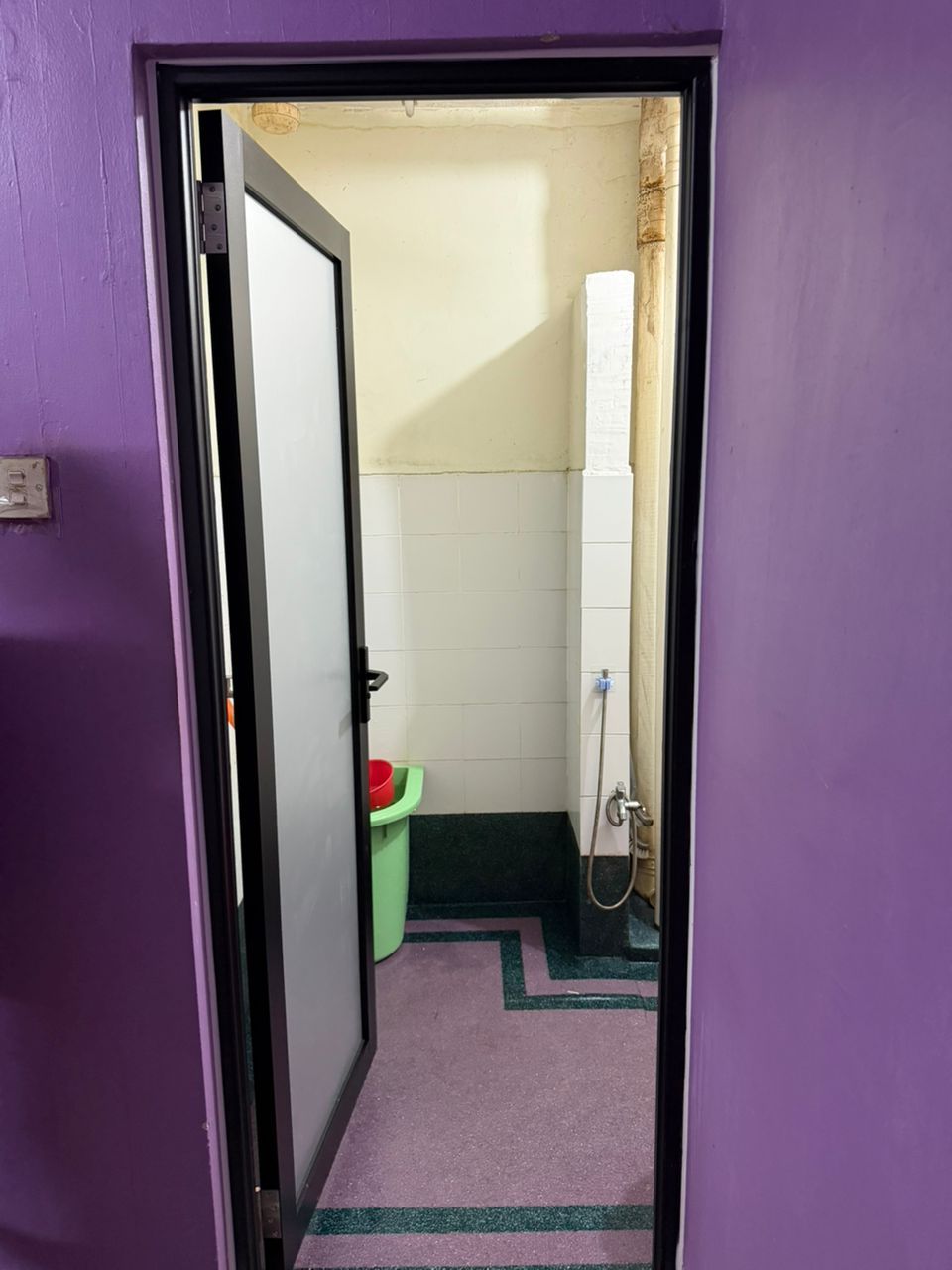 swing door