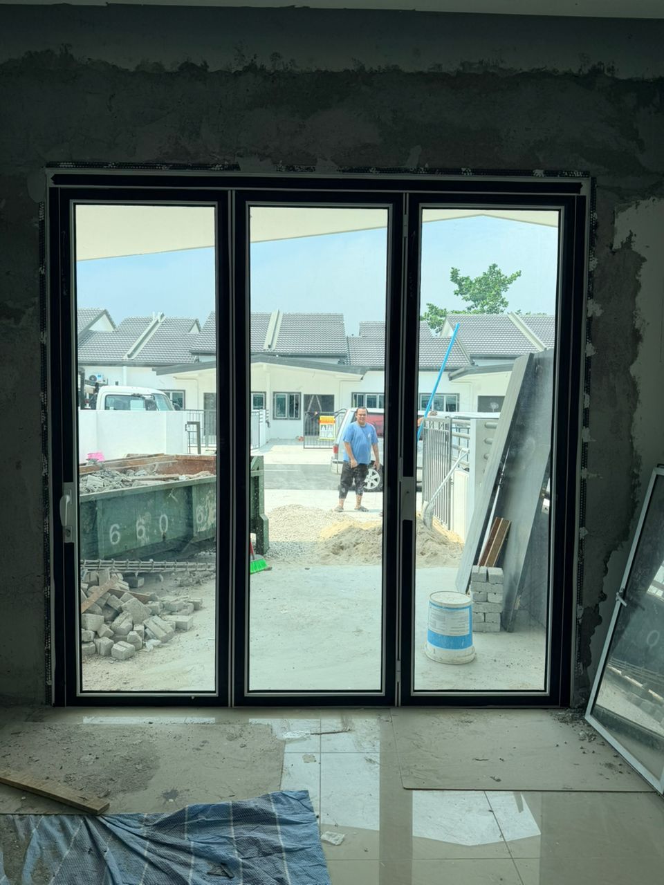 folding door