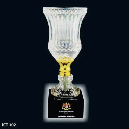 Exclusive Crystal Trophy - ICT 102