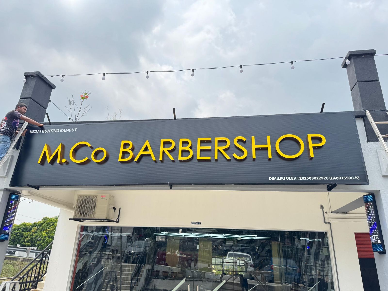 BARBERSHOP 3D LED FRONLIT SIGNBOARD AT SHAH ALAM, SELANGOR