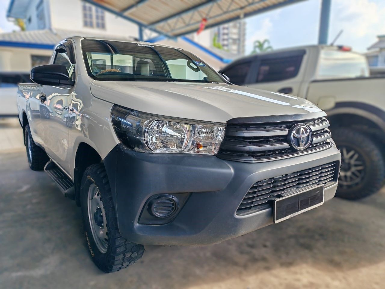 Toyota Hilux Single Cab 2.4 (M) White - 2021