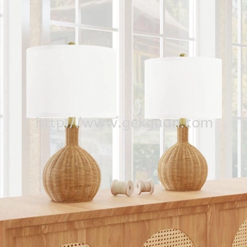 STA 015 - RATTAN TABLE LAMP